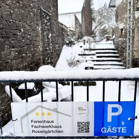 Fachwerkhaus Rosengaertchen By Vulkaneifel-chalets Dom wakacyjny Kottenheim