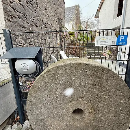 Fachwerkhaus Rosengaertchen By Vulkaneifel-chalets Prázdninový dům *